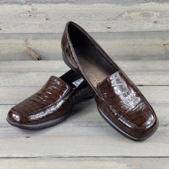 Trotters Women's Brown Leather Slip Ons sz 6.5m - Picture 3 of 8